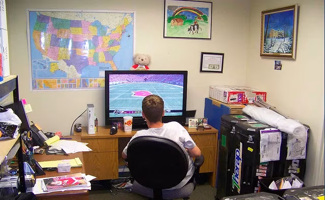 10-science-backed-productivity-hacks-for-your-workspace-in-2025-image-3